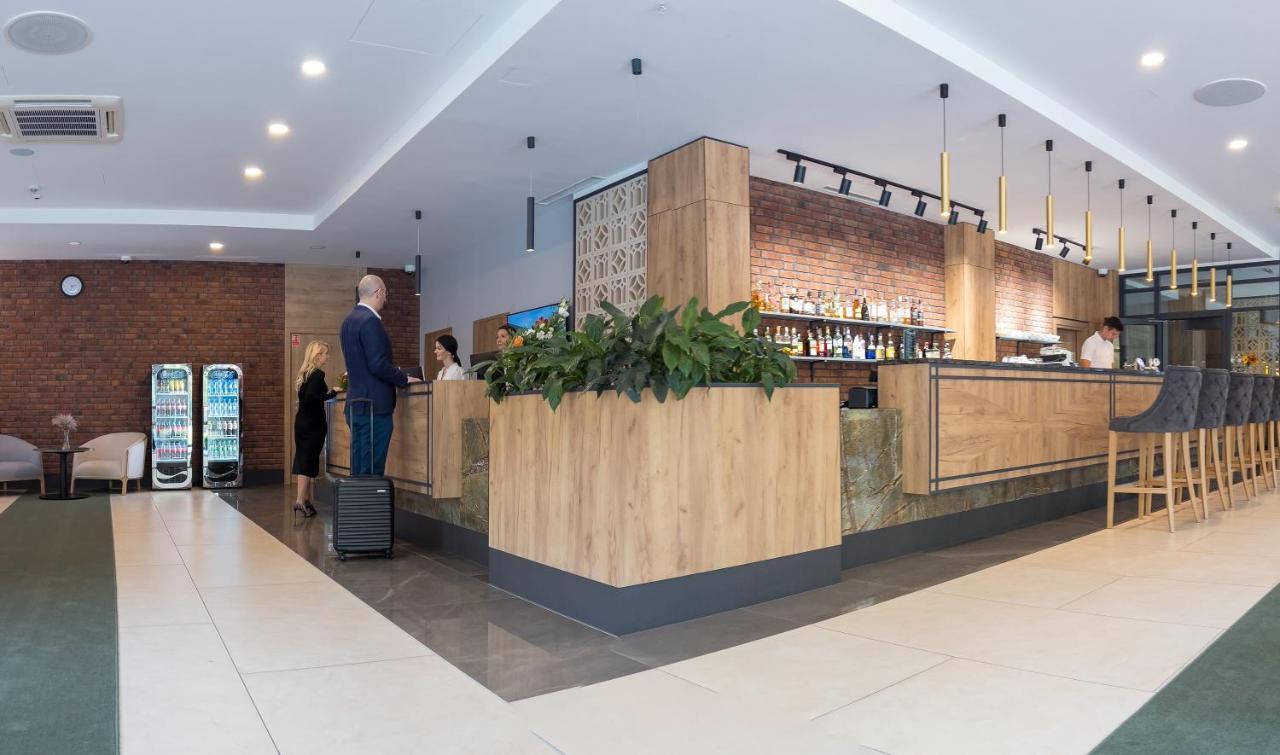 Hotel Malbork - Centrum Konferencyjne Екстер'єр фото